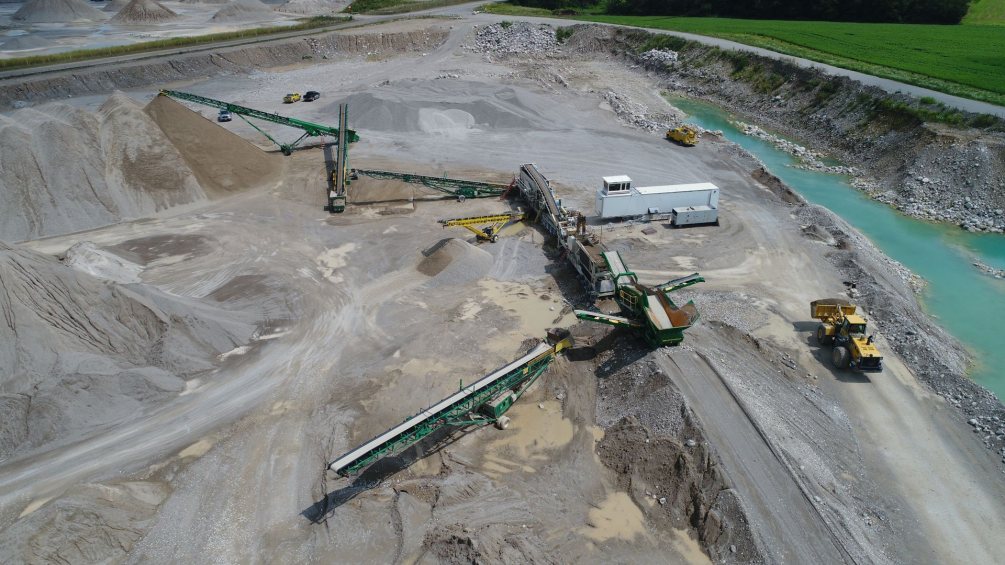 Crusher in gravel pit